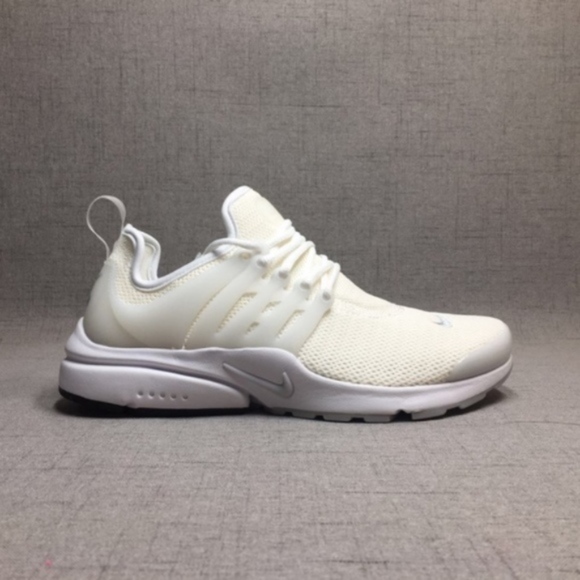 Women's Nike Air Presto (Size 10) - Picture 4 of 7